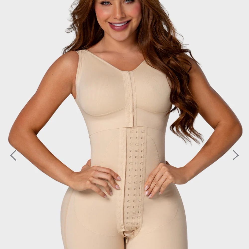 Sculpting Full-Body Shapewear Faja in Nude